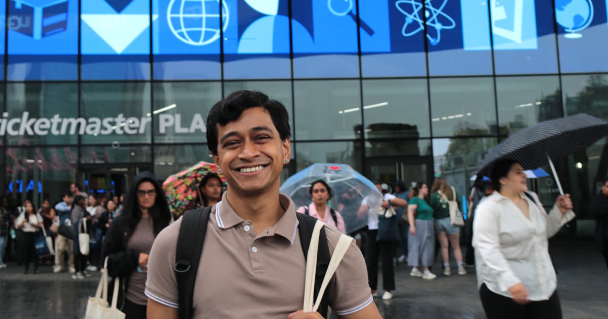New NYC teachers prepare for school year as city weighs AI rules