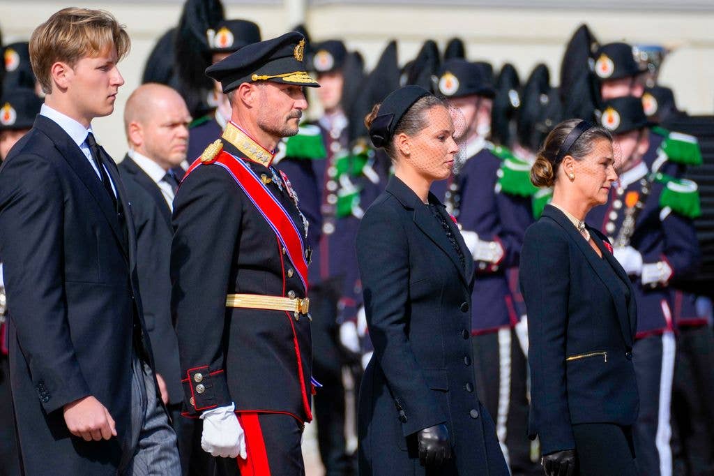Crown Princess Ingrid Alexandra of Norway (2ndR), Princess MÃ¤rtha Louise of Norway (R)