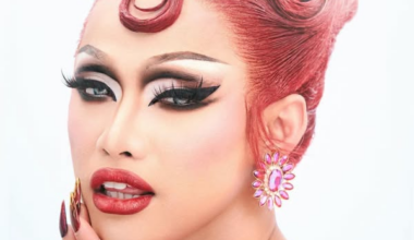 ABS-CBN News - GUSTO MO BANG MATUTONG MAG-DRAG MAKEUP?...