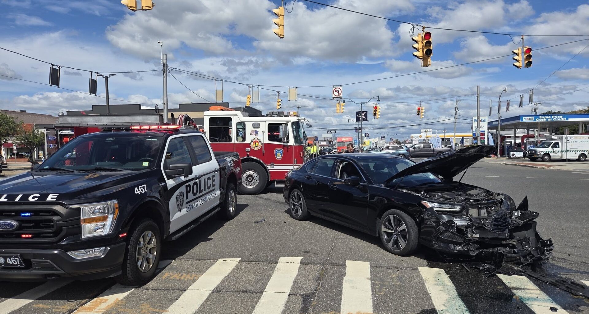 News 12 | Bronx | Driver Rescued From Vehicle After Long Beach Crash