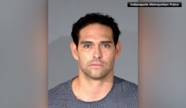 News 12 | Brooklyn | Ex Fox Sports Analyst Mark Sanchez Plans Guilty Plea To Charges Stemming From Fight Outside Hotel