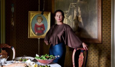 In Her Light-Filled Riverside Apartment Muriel Brandolini Crafts a Mysterious, Luxurious Floating World