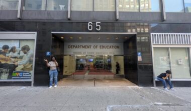 DOE bans AI in NYC elementary and middle schools