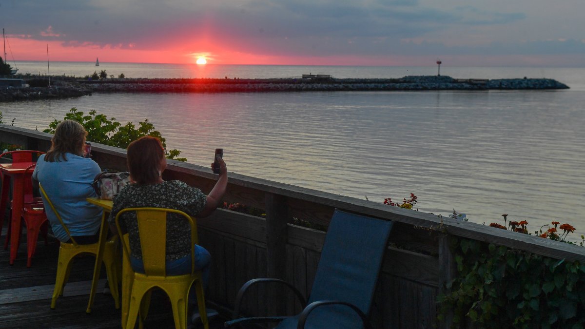 U.S. tourism groups want to win Canadian visitors back – NBC New York