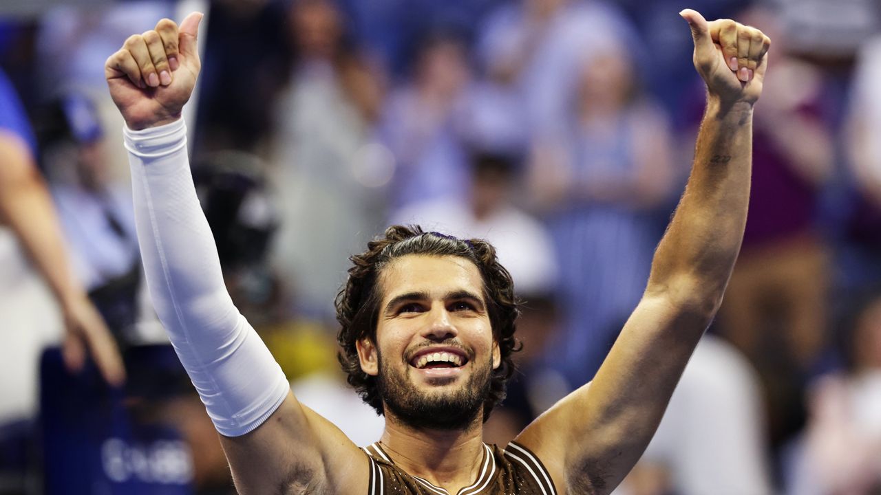 arlos Alcaraz, of Spain, celebrates winning a match against Jaime Faria, of Portugal, during the second round of the U.S. Open tennis championships, Wednesday, Sept. 2, 2026, in New York.