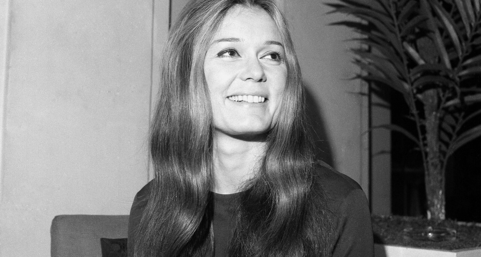FILE - Feminist Gloria Steinem appears in New York on Feb. 17, 1970. (AP Photo/Anthony Camerano, File)