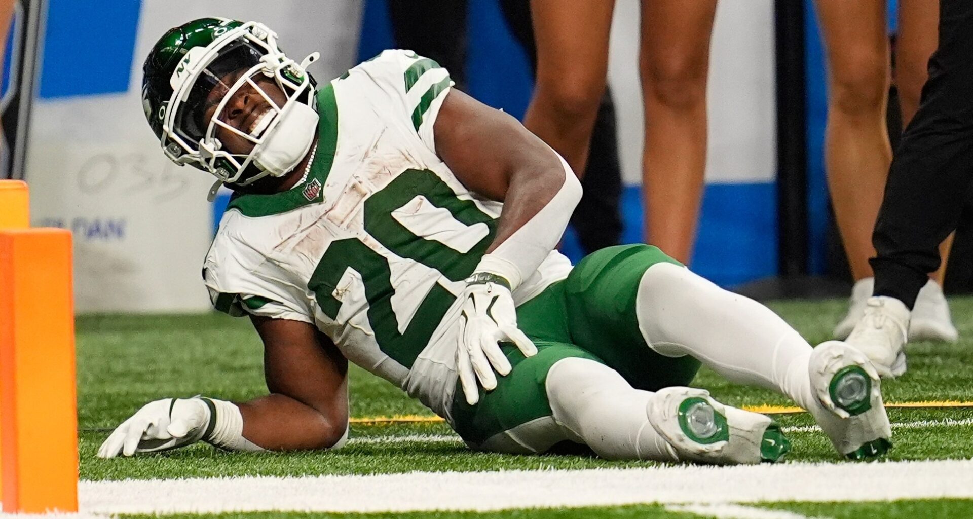 Breece Hall goes down as Jets’ injury list keeps growing