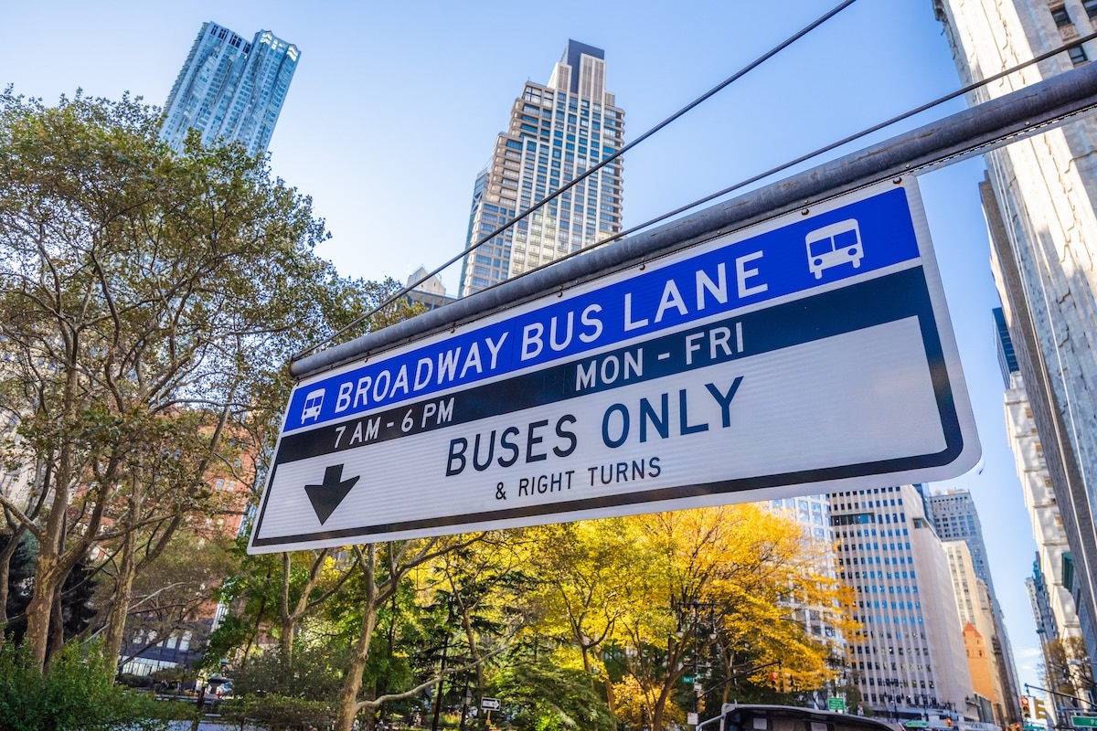 Bronx opens first busway on Tremont Avenue