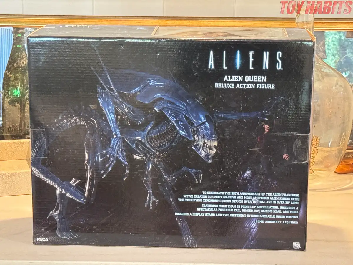 Aliens Xenomorph Queen NECA Deluxe Figure Review 3