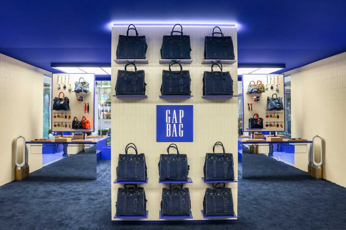 Gap is celebrating the launch of its new Five-Pocket Tote bag line at Rockefeller Center this weekend.