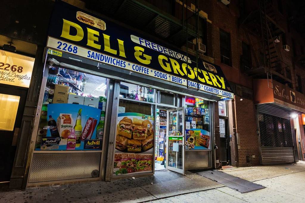 NYC bodega exterior