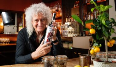 Queen's Brian May tunes gin with Portobello Road