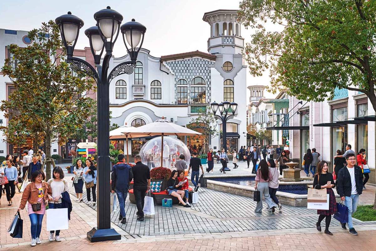 This European-style 'shopping village' near NYC has designer deals, great restaurants, and 150+ boutiques