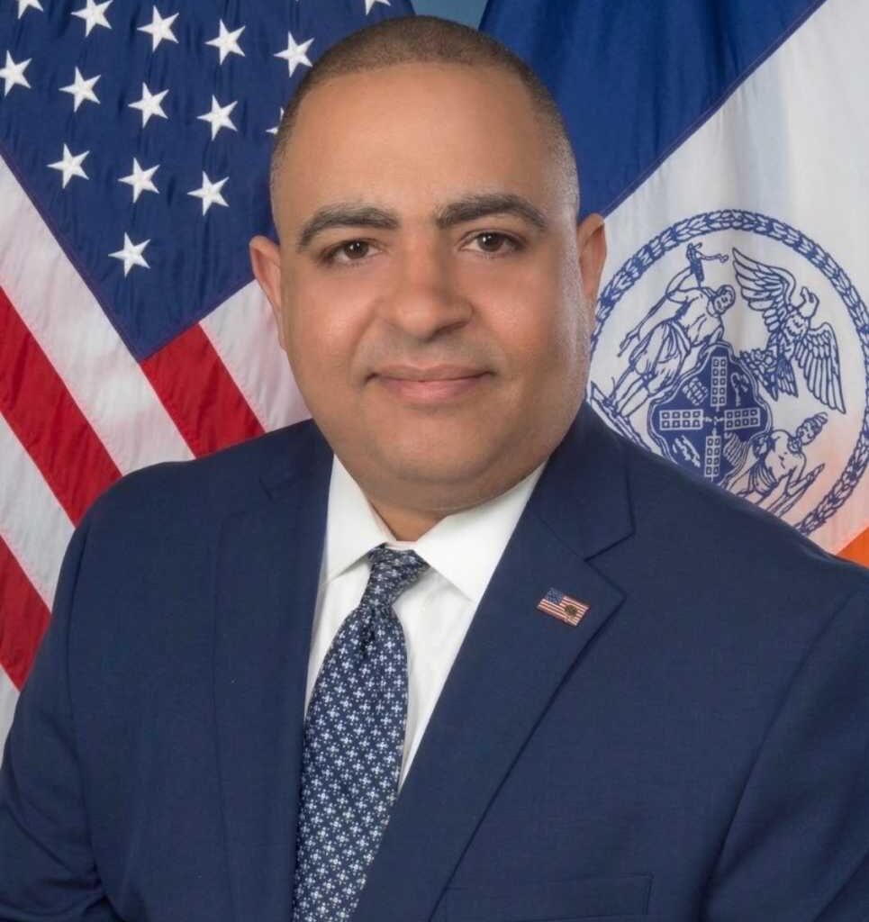 Socrates Solano takes over as Community Board 10 district manager in the East Bronx – Bronx Times