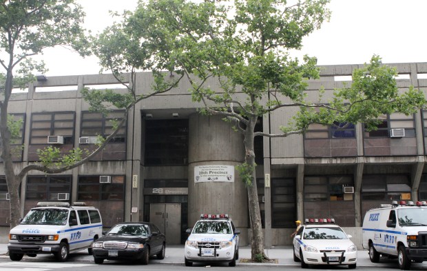 The NYPD's 28th Precinct stationhouse on W. 123rd St. and Frederick Douglas Blvd. in Manhattan. (Mariela Lombard for New York Daily News)