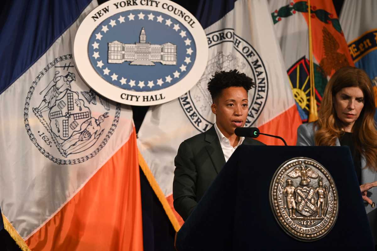 ‘Fair Fares’: City Council moves to make it easier for low-income New Yorkers to get half-priced subway and bus rides