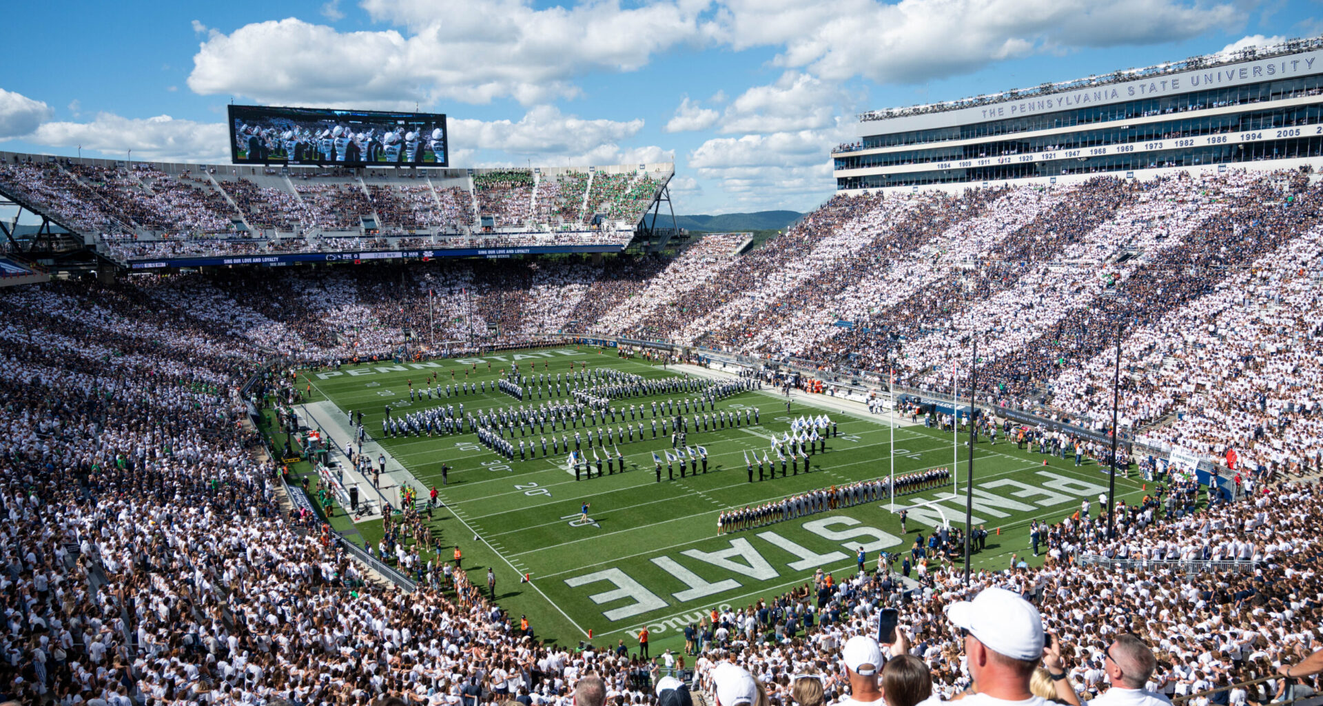 Penn State Football Walks Out To Queen's 'We Will Rock You' Against Marshall