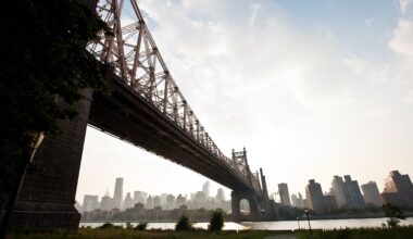 Fatal crash on Ed Koch Queensboro Bridge forces closure of Manhattan-bound lanes on upper level