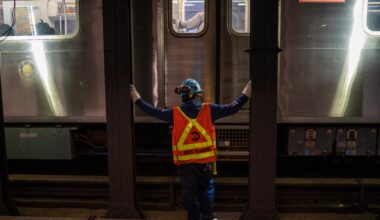 MTA updates track-worker safety rules after flagger killed by subway train