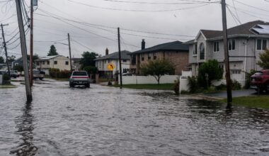Live updates: Nor'easter brings washout, damaging winds to NY, NJ