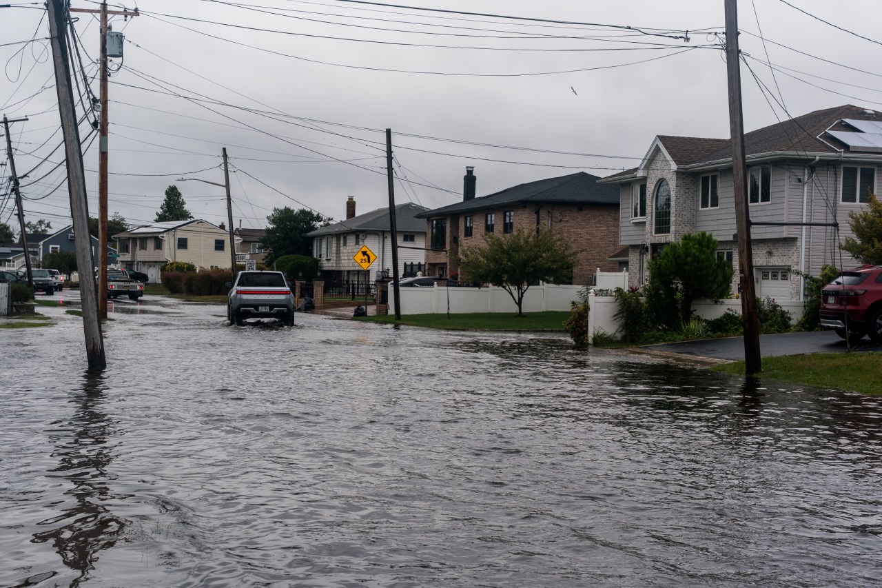 Live updates: Nor'easter brings washout, damaging winds to NY, NJ