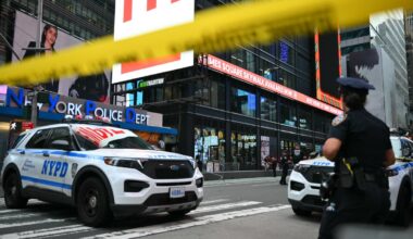 Times Square stabbing video: woman swings knives before police open fire – NBC New York