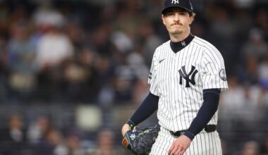 Yankees split doubleheader vs. Rays, lose AL East race after Rodón dominates