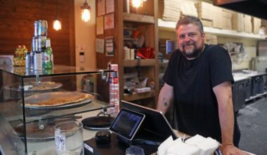 Business Monday: Hilo Pizza Co. serving up New York-style pies and slices that patrons can customize : Big Island Now