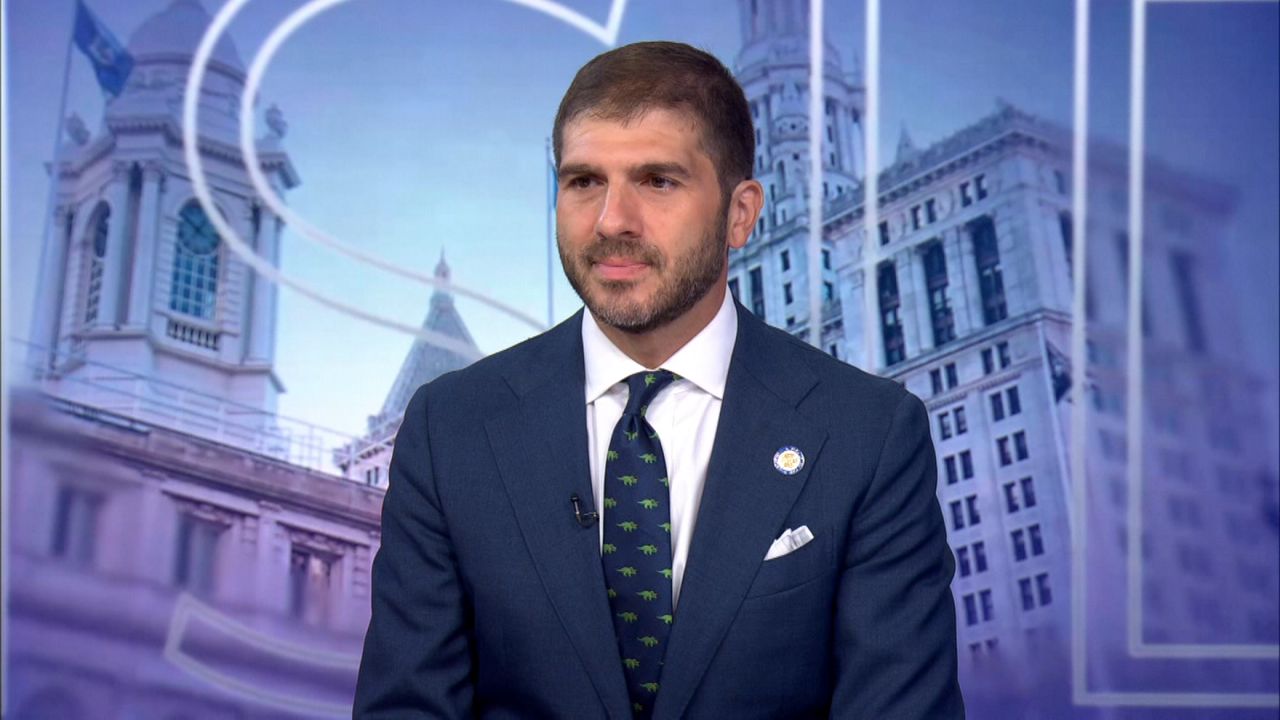 State senator wants NYC's AI-in-schools policy to go further