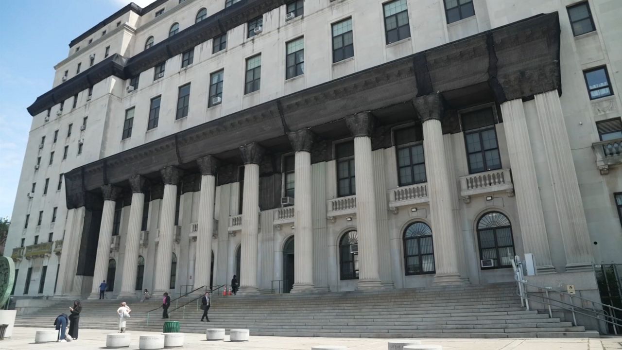 How Surrogate's Court enriches party leaders in Queens