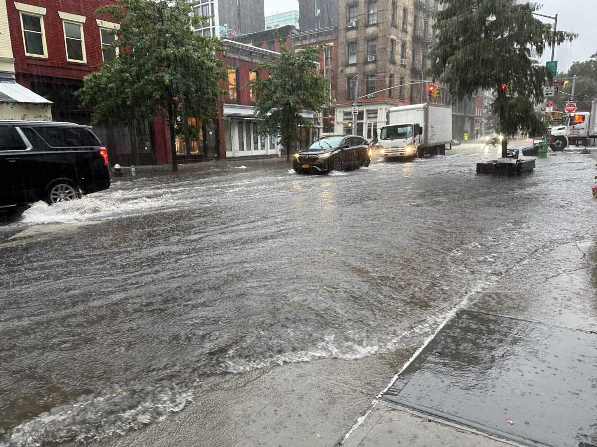 NOR’EASTER: More heavy rain and wind expected in New York City this weekend as Mamdani issues travel advisory