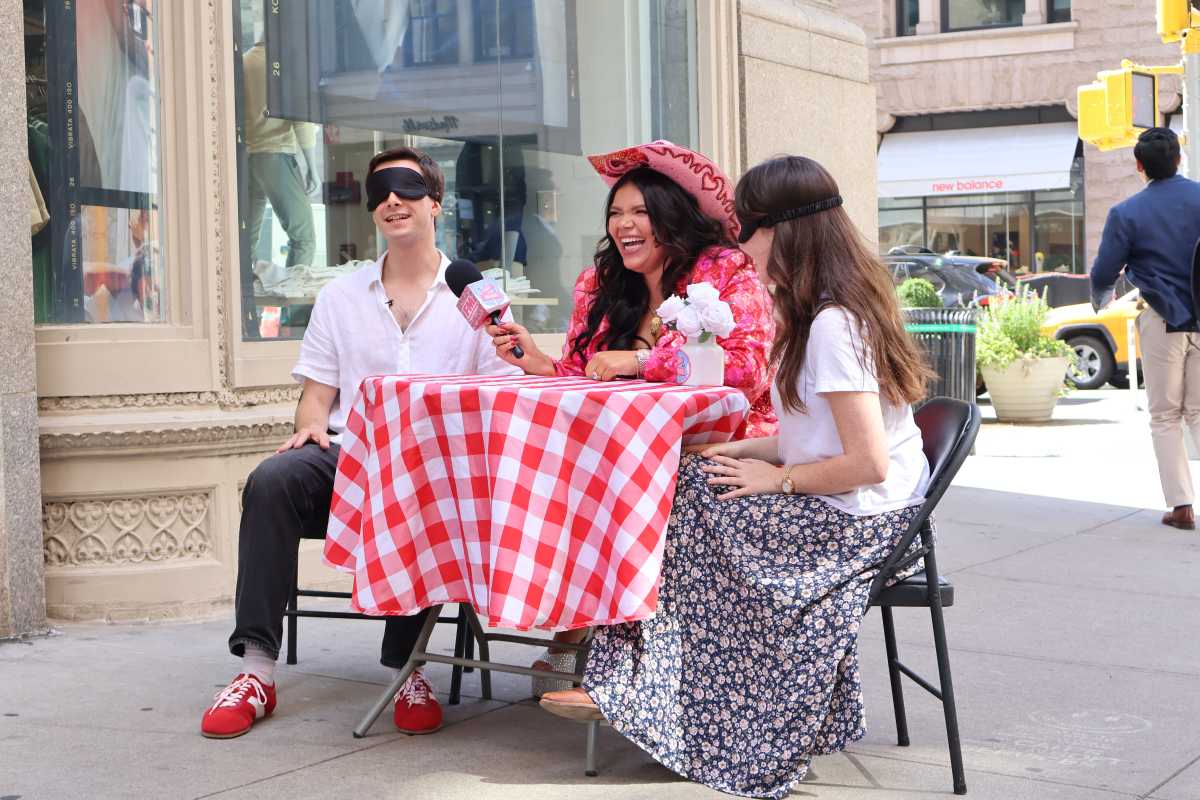 Street Hearts, an internet dating show centered around putting strangers together for a blind first date on the streets of NYC.