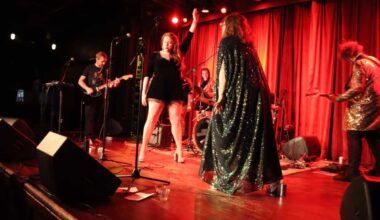 ‘We Will Always Love You’: Dolly Parton tribute band Doll Parts brings ‘cathartic’ celebration to Brooklyn • Brooklyn Paper