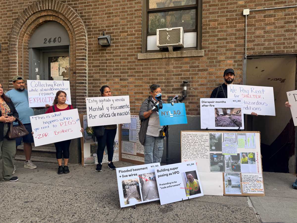 Fordham tenants call for court-appointed manager amid mounting housing violations and hazardous living conditions – Bronx Times