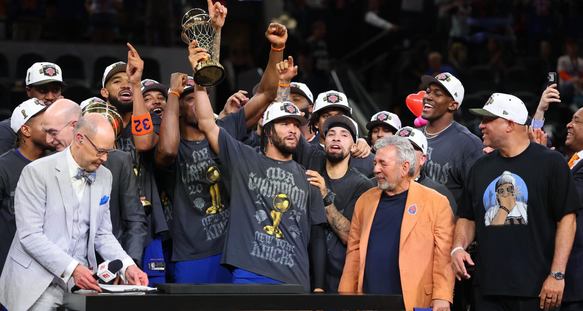 A Knicks Championship Summer in New York City – The Oberlin Review