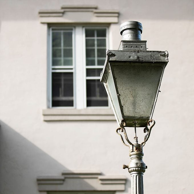 The lamppost at Gleason Mansion wasgifted by the British Liverpool in memory of Americans who died in World War II.