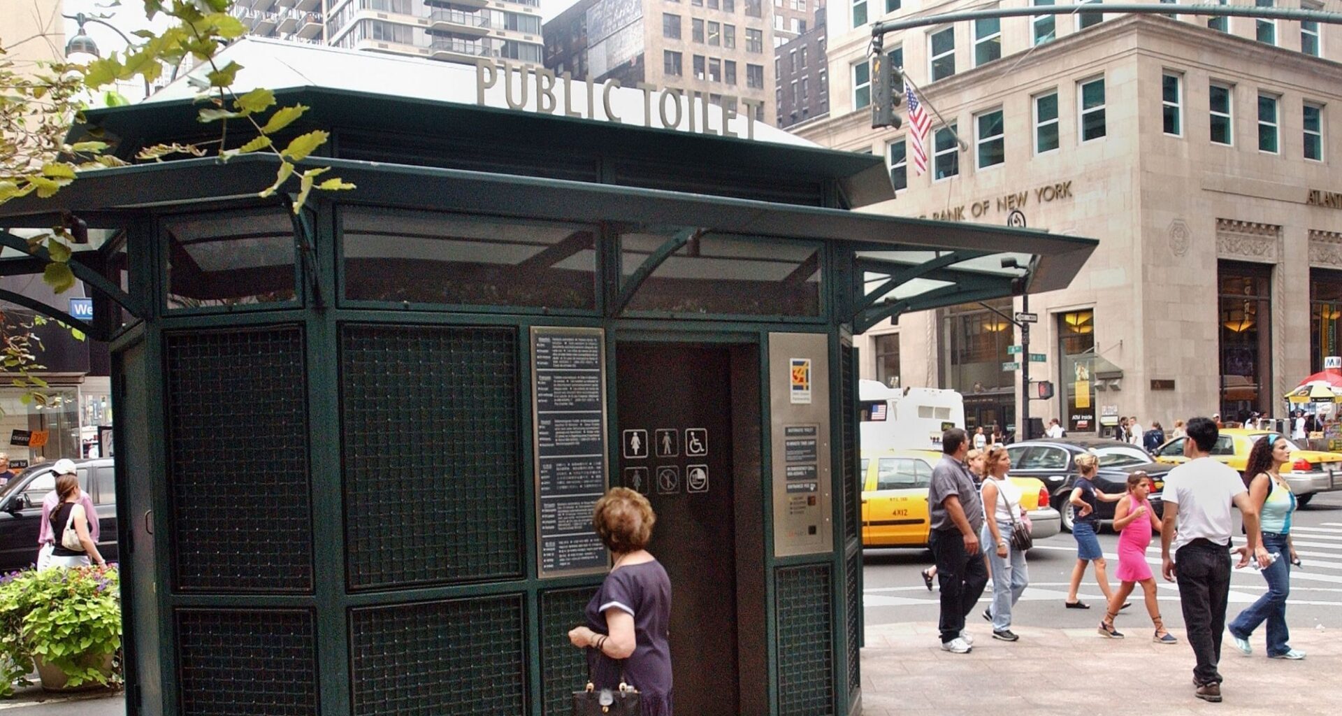 New York City's New High-Tech Toilets Will Kick You Out After 10 Minutes. Seriously.