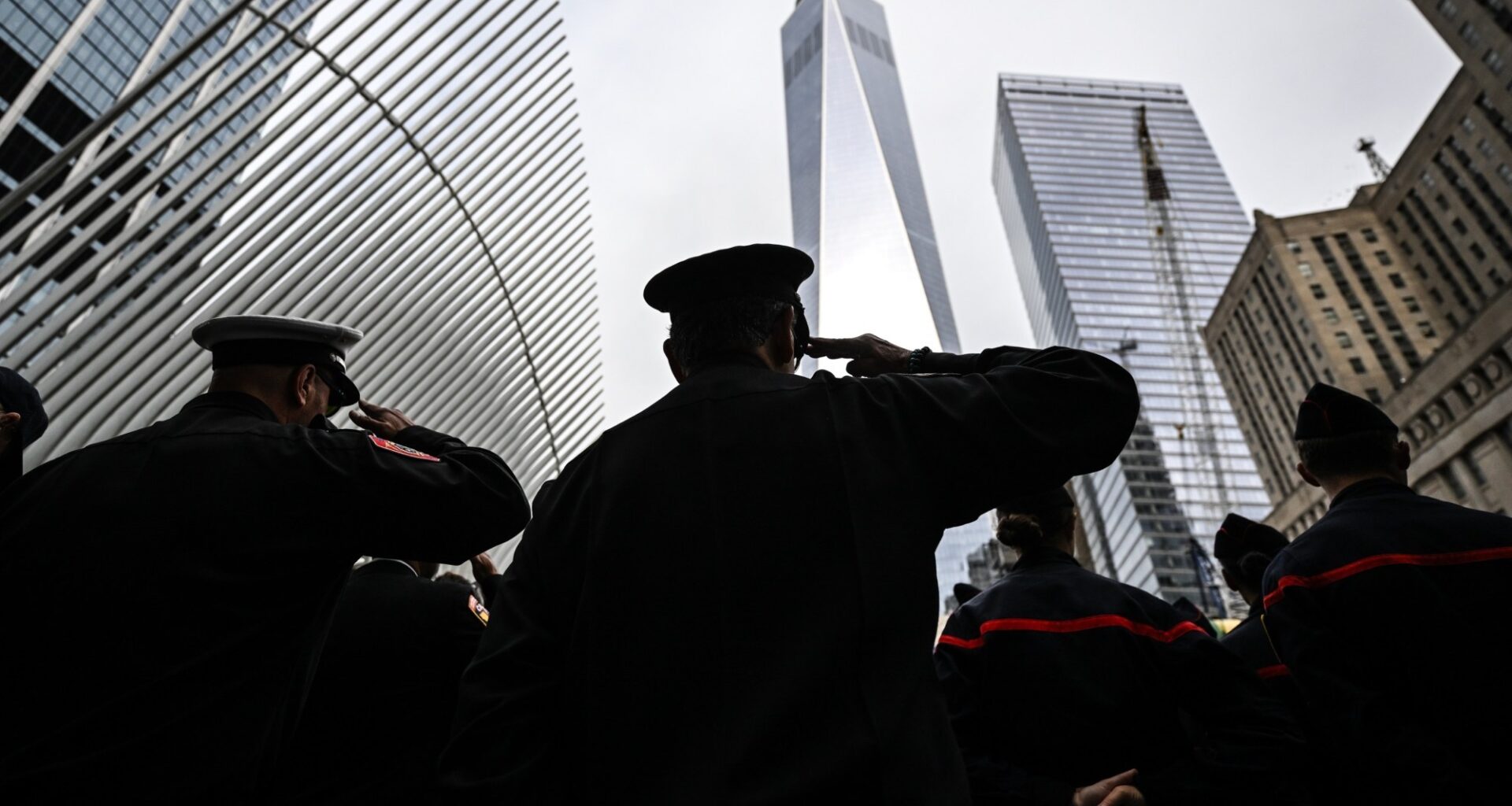 Firefighters from across U.S. join New Yorkers to remember, pay respect on 9/11 25th anniversary – Orange County Register