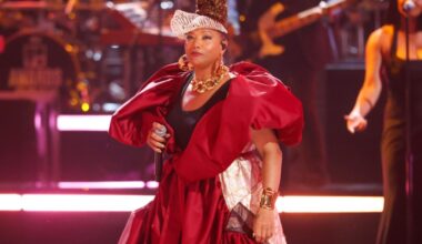 Watch Queen Latifah Hold Court In 'The Voice' Season 30 Preview
