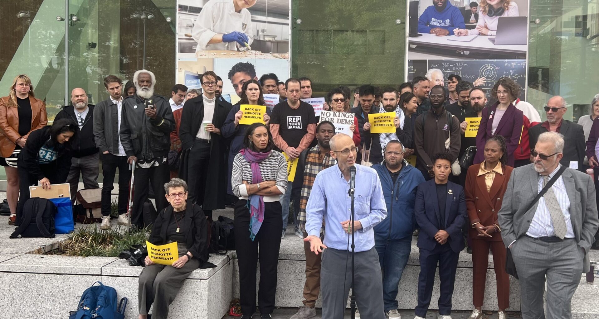 The New Kings Democrats, an all-volunteer political club, held a rally and press conference before the Brooklyn Democratic Party’s organizational meeting. Photo: Wayne Daren Schneiderman/Brooklyn Eagle