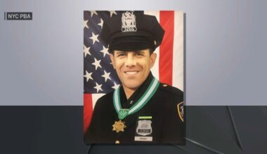 He was minutes from retiring from the NYPD — then ran to Twin Towers on 9/11 – NBC New York