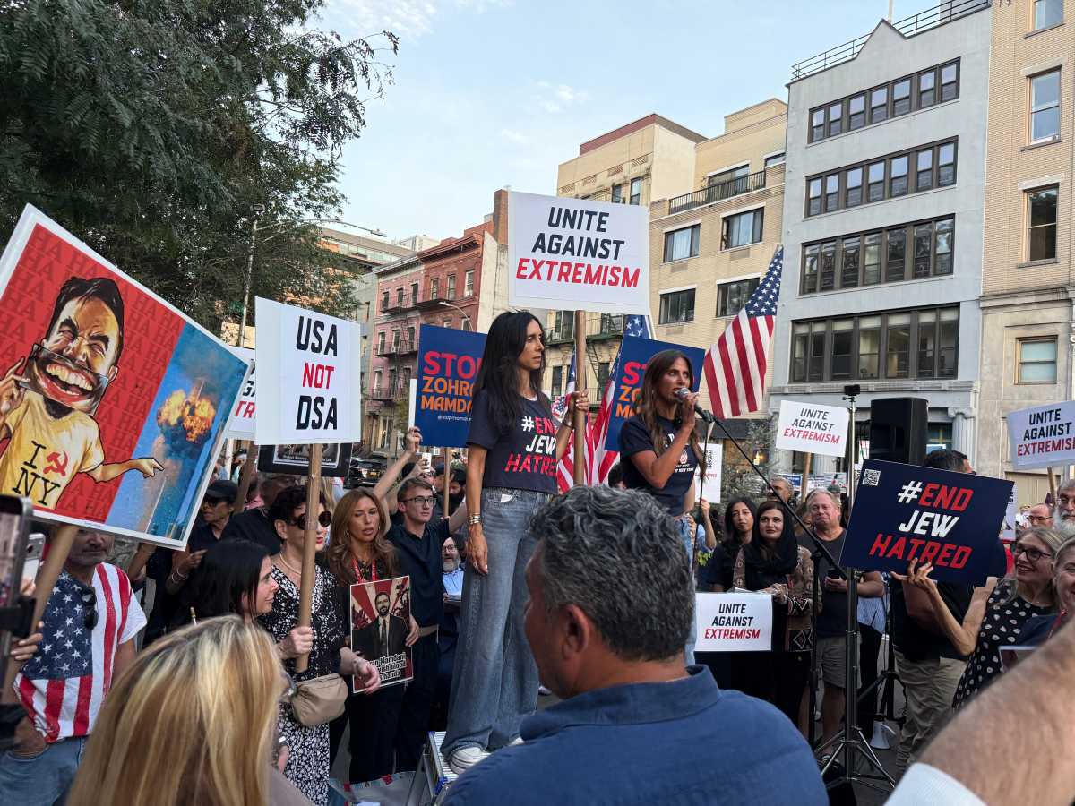 9/11 victim families rally in Manhattan urging Mamdani to skip Ground Zero memorial service