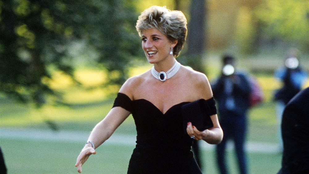 Princess Diana arriving at the Serpentine Gallery, London, in a dress by Christina Stambolian, June 1994.