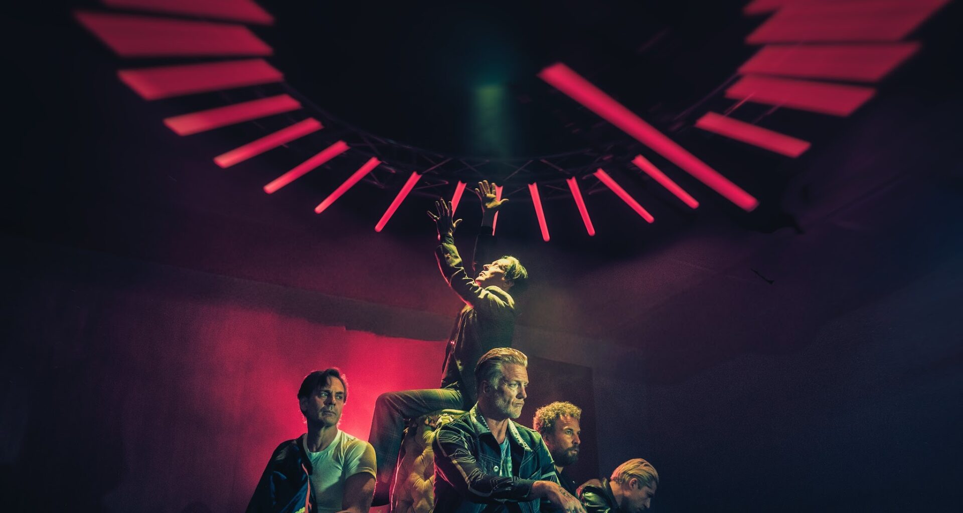 Queens Of The Stone Age Ask: 'Where The Goth Girls At?' | News