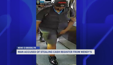 News 12 | Brooklyn | Man Wanted For Stealing Cash Register From Wendys In Flatlands