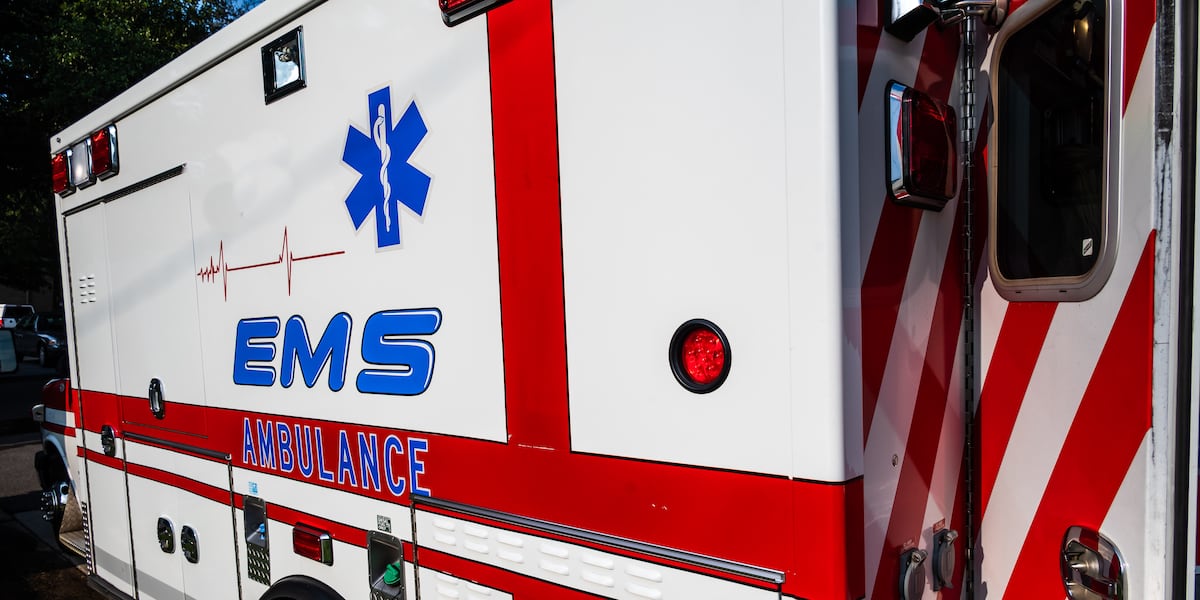 First responders treat New York man after cardiac arrest on Sullivan’s Island beach