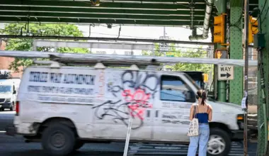 ‘Unacceptable’: After another hit-and-run, Brooklyn pols demand action on Third Avenue redesign • Brooklyn Paper