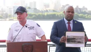 Police fatally shoot knife-wielding man on Brooklyn Bridge • Brooklyn Paper