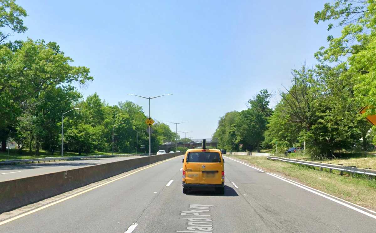 scene of crash on Cross Island Parkway in Queens