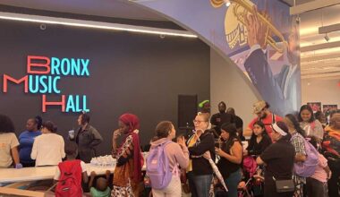 Bronx nonprofits host back-to-school bash with free haircuts, backpacks at Bronx Music Hall – Bronx Times